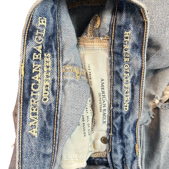 AMERICAN EAGLE HI-RISE GIRLFRIEND Distressed Medium Blue Wash Zip Fly Jeans sz 2 - Picture 15 of 16